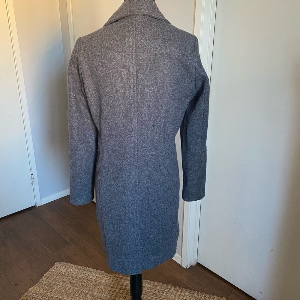 Coat - Picture 3 of 4